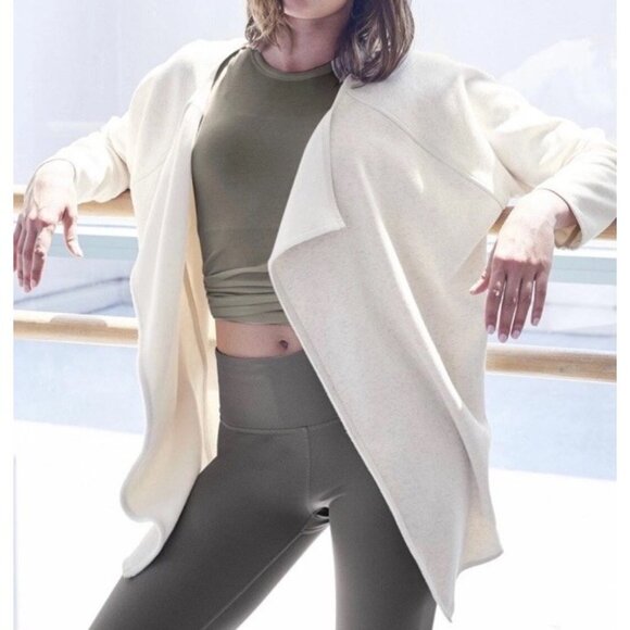Athleta Cozy Karma Wrap Open Cardigan Ivory Fleece Size Large Oversized CozyCore - Picture 1 of 10